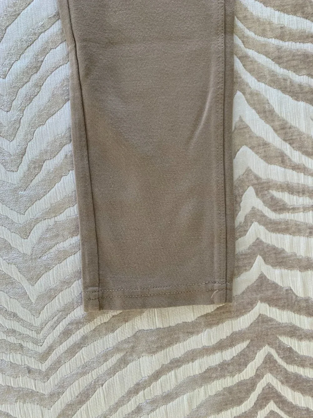 Cato Fashions Tan Skinny Super Stretch Jeggings Size: 2